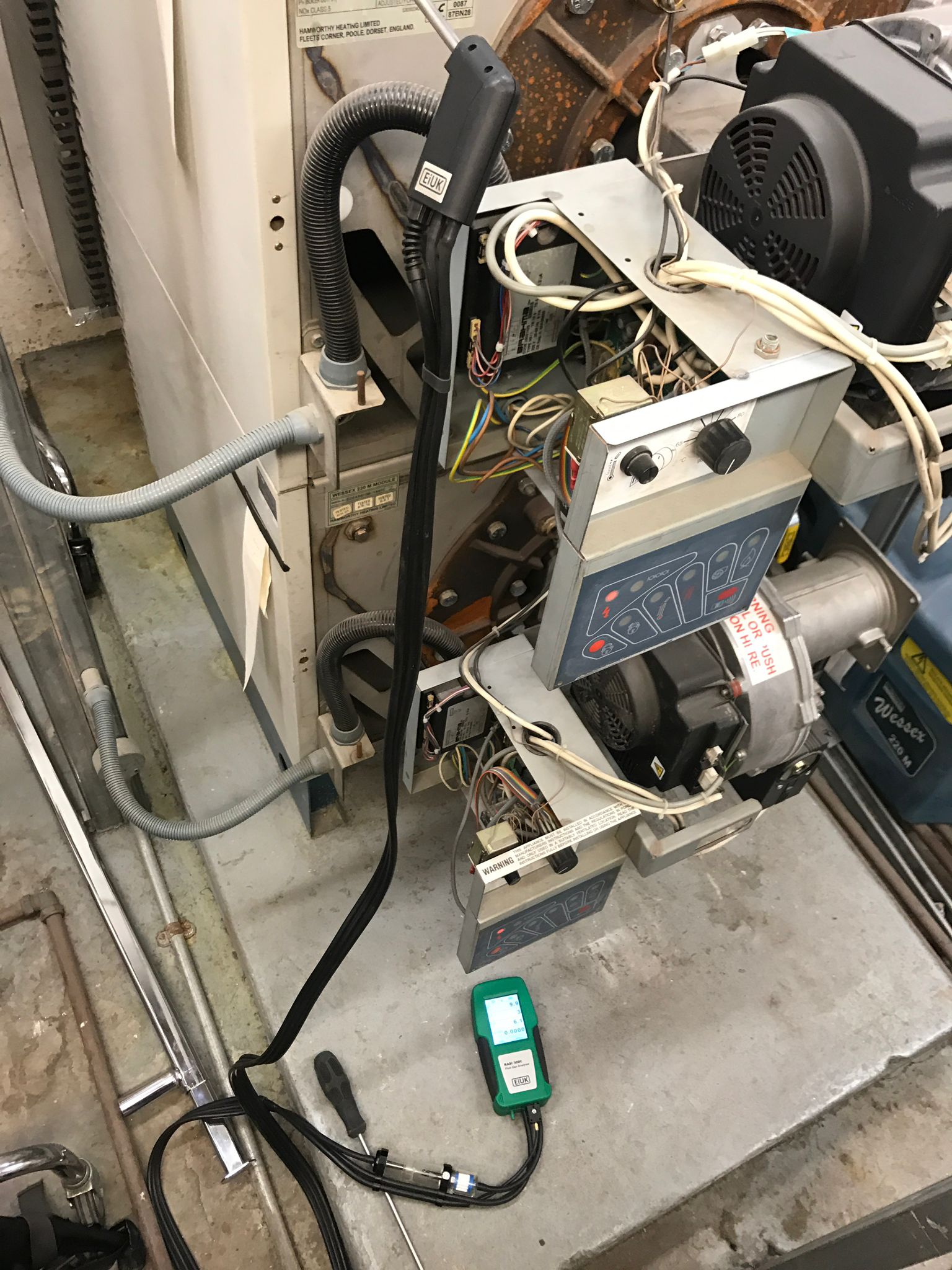 gas safe registered engineer near me Northolt, UB5